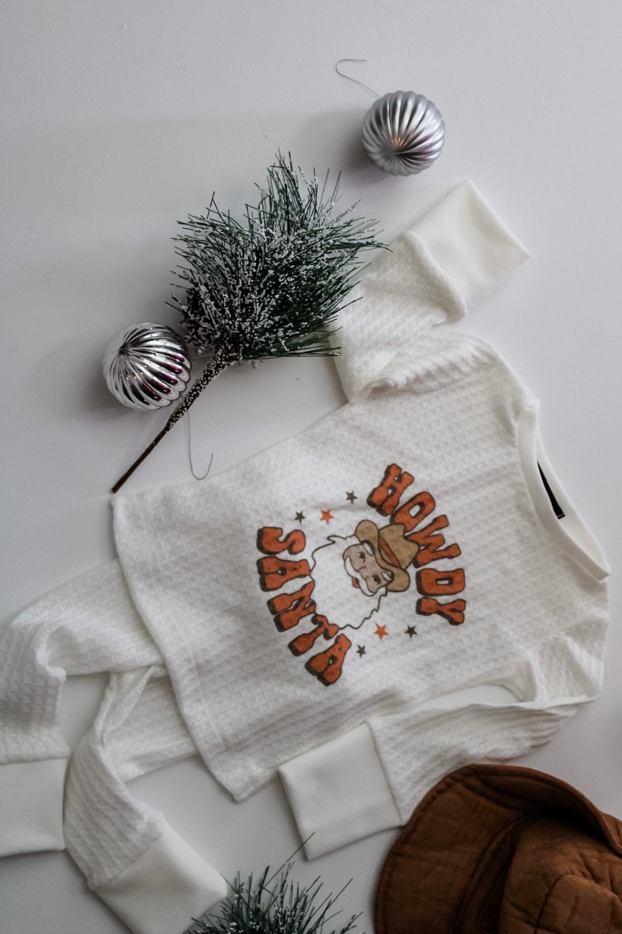 Howdy Santa two piece pajamas | Ivory
