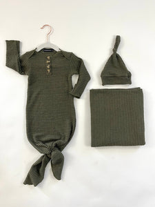 Newborn bundle | olive green
