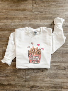 Fries before guys mama crewneck | white