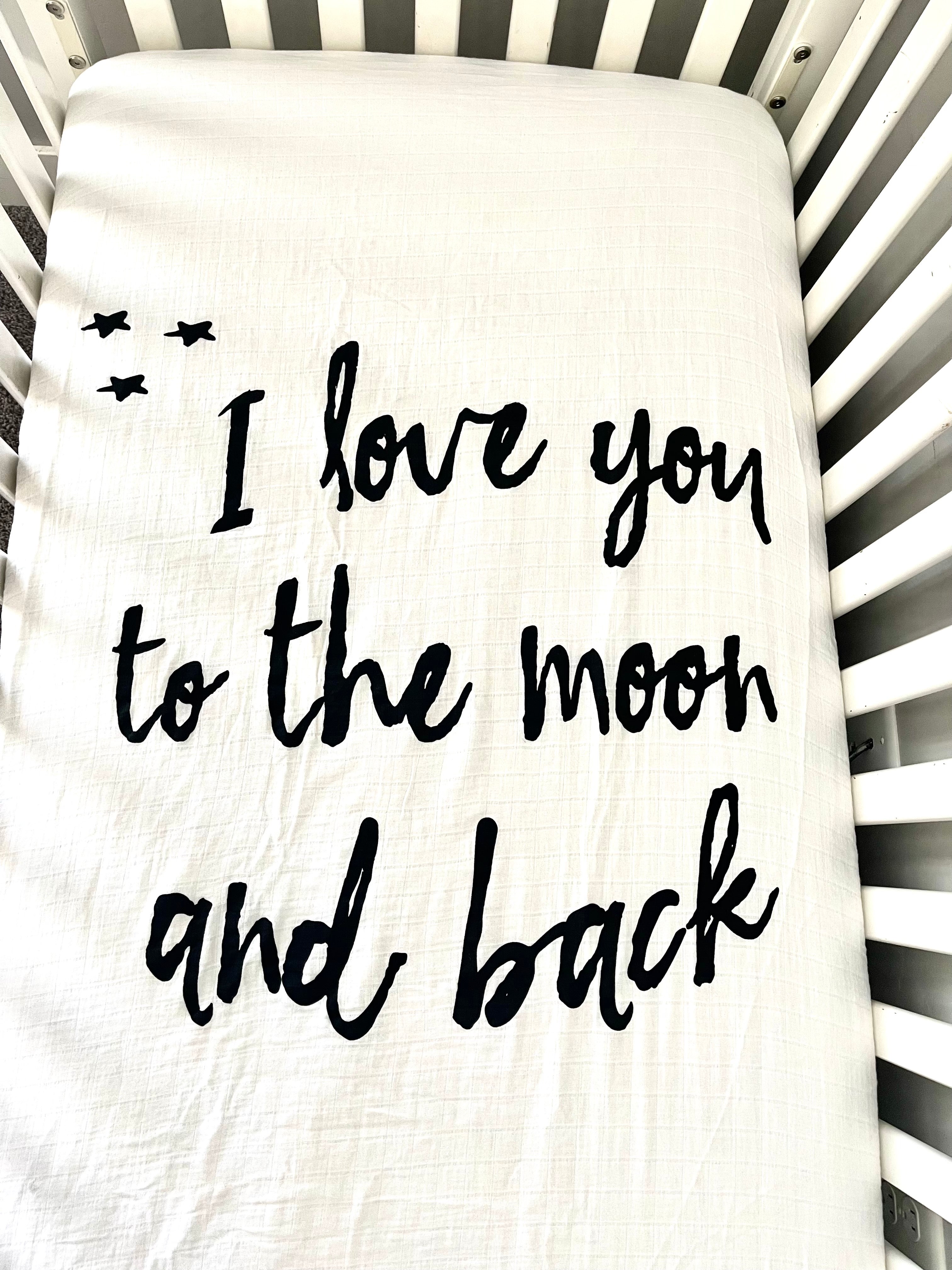 Fitted crib sheet | I love you to the moon and back