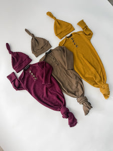 Waffle knotted gown and hat set