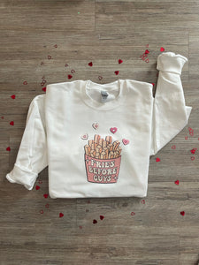 Fries before guys mama crewneck | white